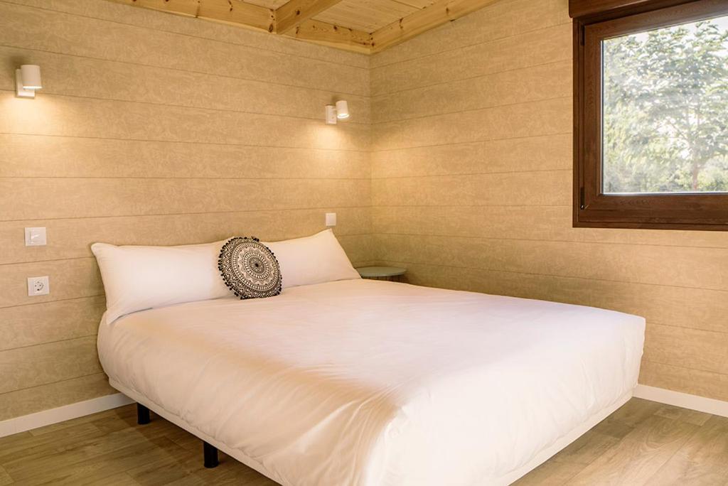 El Arrebol Comfort Camp Jaca Eksteriør bilde