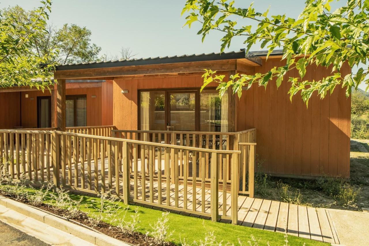 El Arrebol Comfort Camp Jaca Eksteriør bilde
