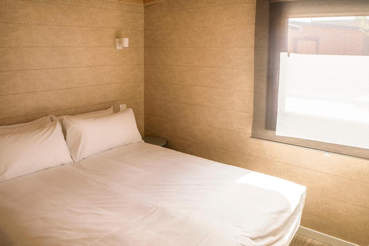 El Arrebol Comfort Camp Jaca Eksteriør bilde